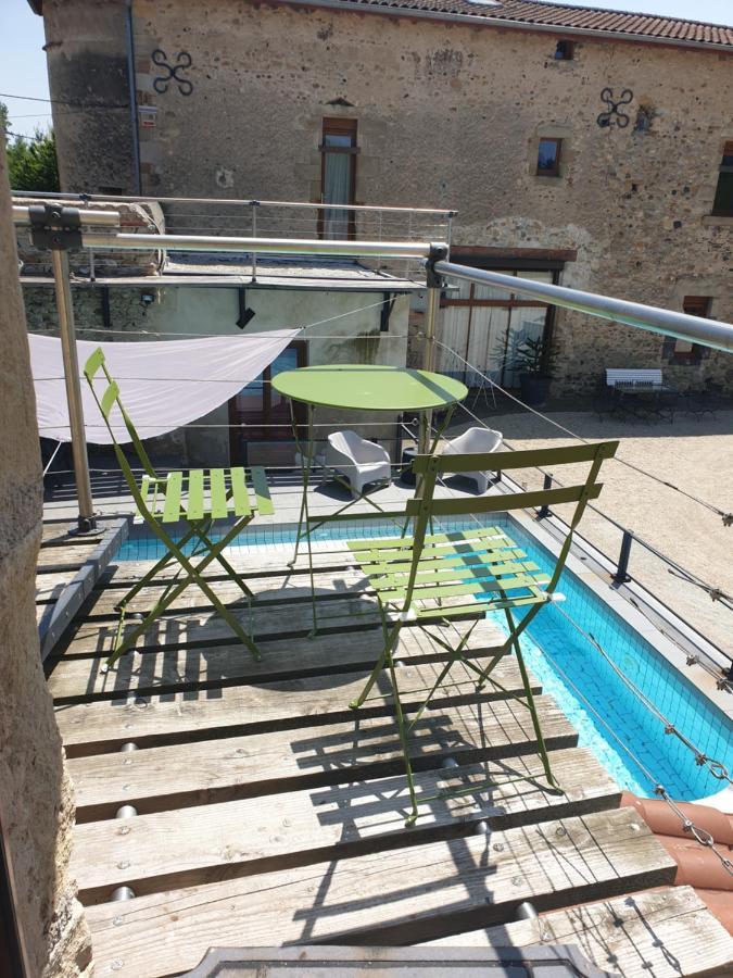 Hotel Tour de charme atypique à Beauregard-l'Eveque Extérieur photo